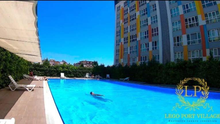 Close Airport,Mall Of Antalya Shopping Center,Tram Station Esterno foto
